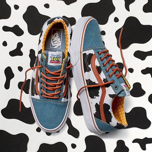 Coleção Vans + Toy Story As roupinhas dos personagens até viraram tênis! Foto: