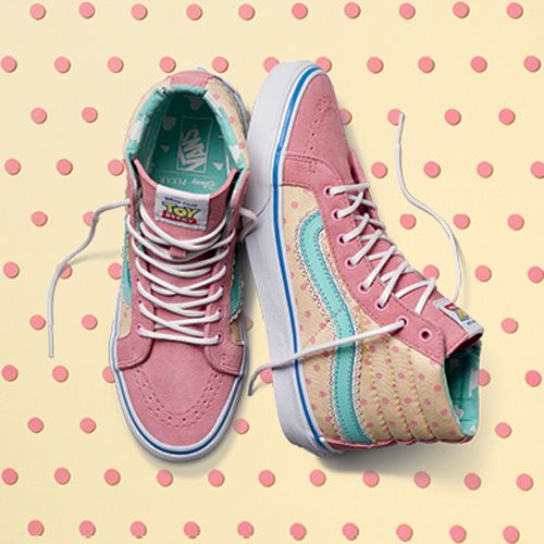Coleção Vans + Toy Story Estamos apaixonados pelo modelo de cano médio da Betty Foto:
