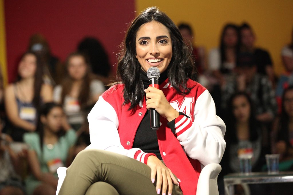 Jade Seba entrega o que a fez bombar nas redes sociais