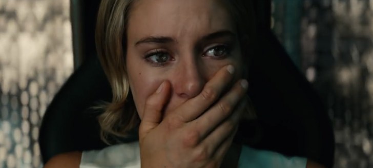 allegiant-woodley-crying
