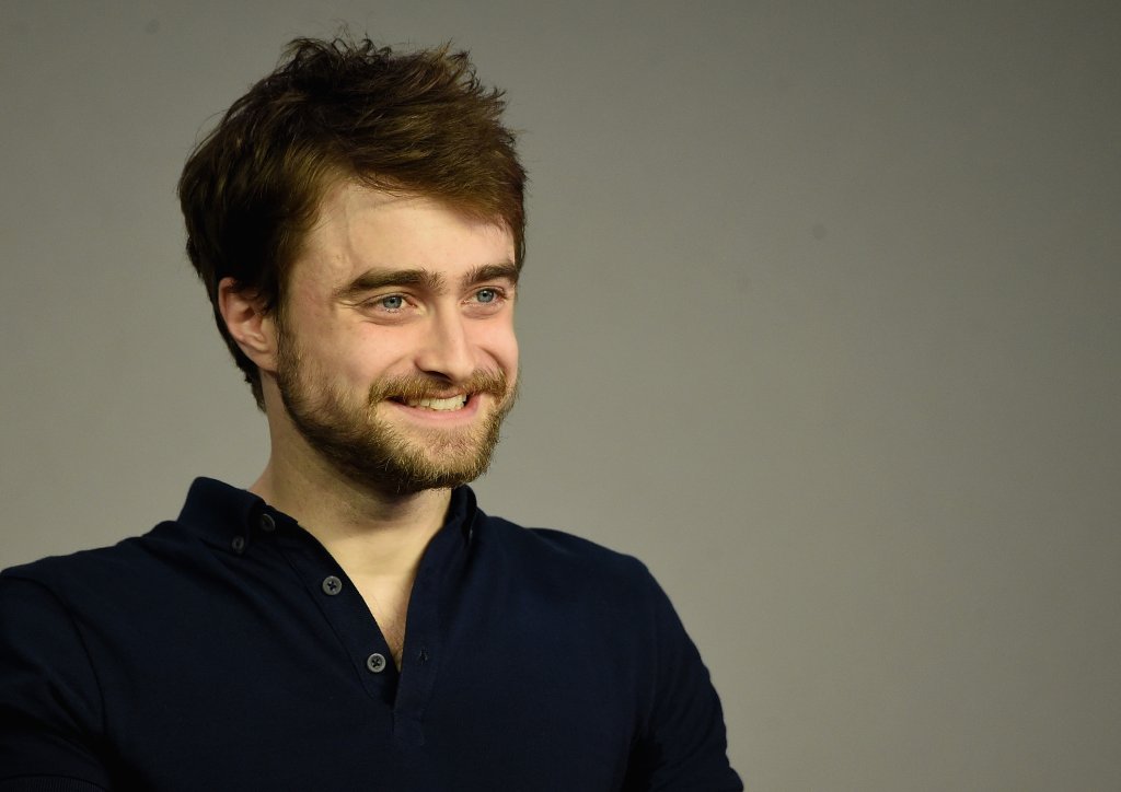 Daniel Radcliffe dá Avada Kedavra em transfobia de J.K. Rowling em carta