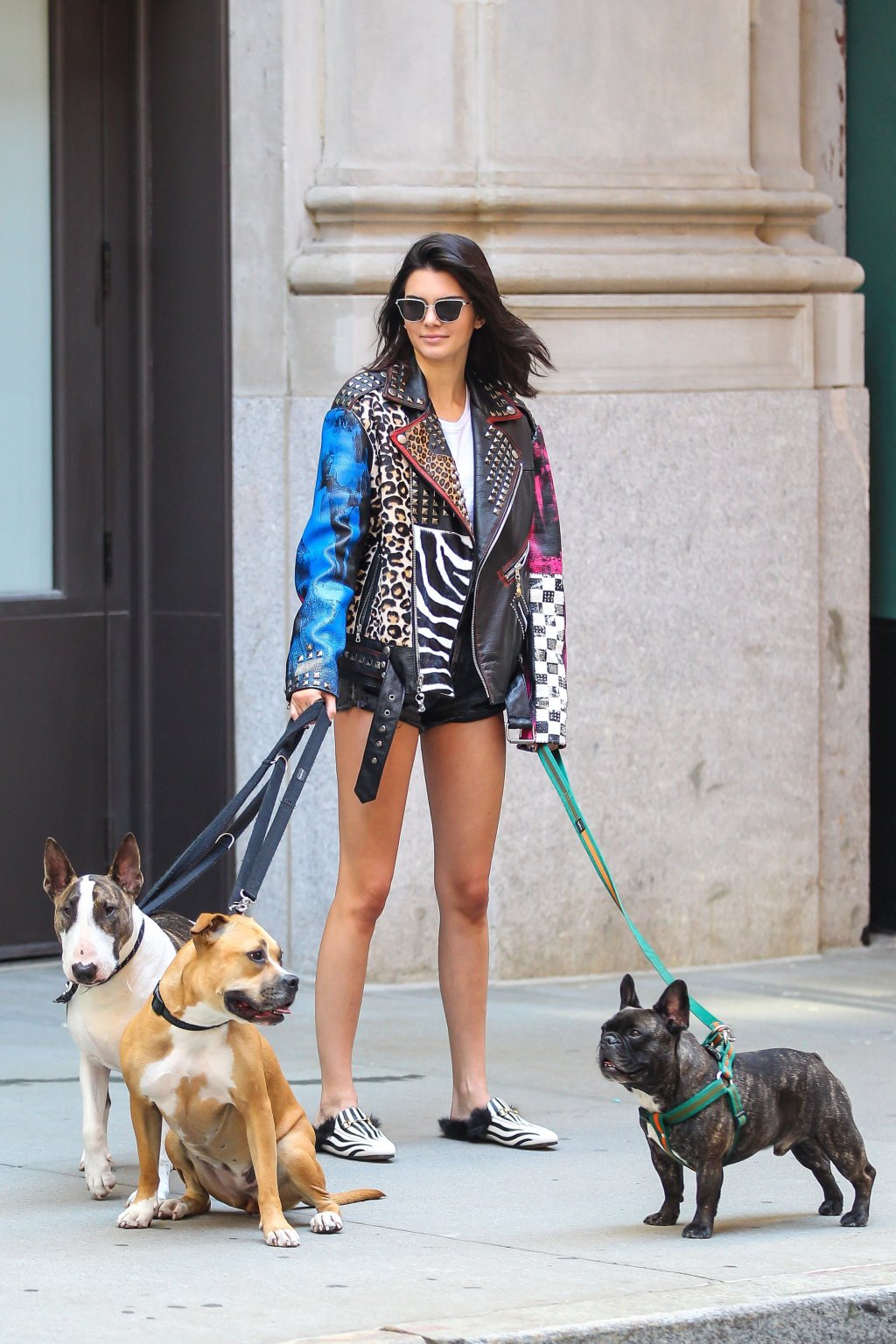 Será que bomba? Kendall Jenner indicou qual é o sapato da vez!