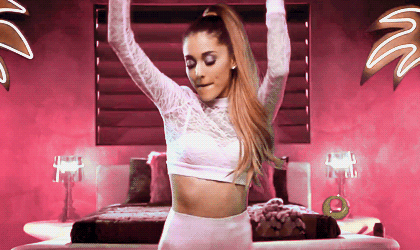 Ariana Grande turbinou seu rabo de cavalo de um jeito superlegal!