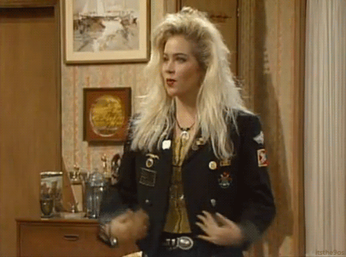 christina-applegate-hair Peculiar, né?