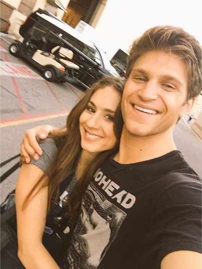 Keegan Allen faz a declaração mais fofa para Troian Bellisario