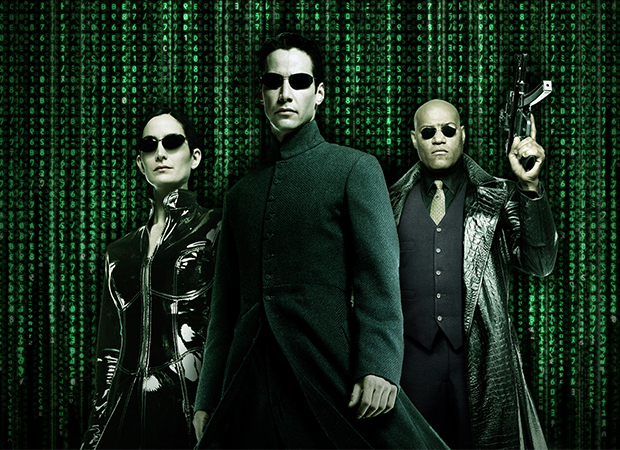 fantasias-populares-halloween Em 1999, o look pretinho de Matrix era a grande febre no Halloween! Foto: