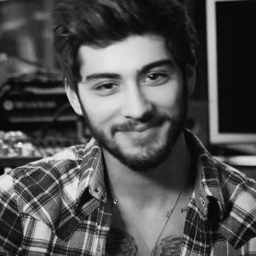 zayn-malik-novo-diretor-criativo-de-linha-da-versace-gif zayn-malik-novo-diretor-criativo-de-linha-da-versace-gif