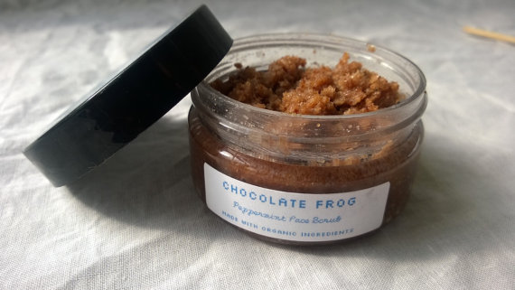 lip-scrub-hp