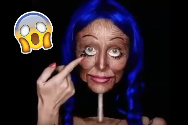 Sim, isso é maquiagem. E o tutorial é bizarro!