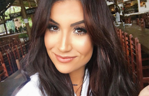 Bianca Andrade, a Boca Rosa, está com o cabelo verde!