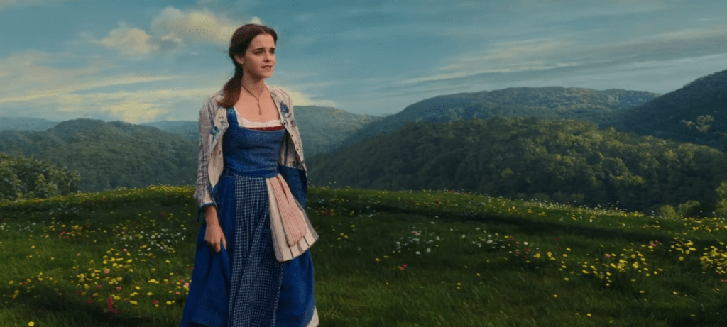 Emma Watson canta muuito em novo trailer de A Bela e a Fera