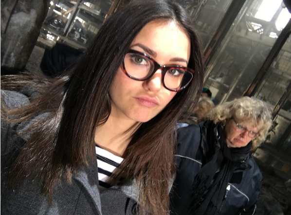 Nina Dobrev foi zoada pela “Taylor Swift” no set de Triplo X