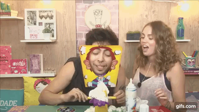 CHAT: Desafio Torta na Cara dos fandoms (Pie Face Challenge)