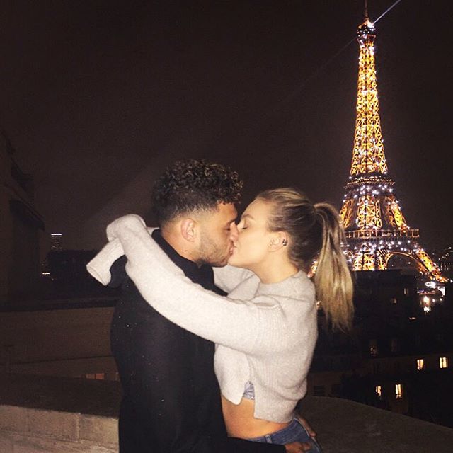 perrie-edwards-alex-tour-eiffel