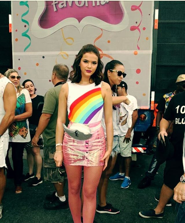 Estamos apaixonadas pelo look de carnaval da Bruna Marquezine