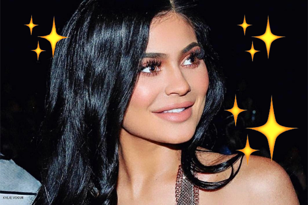 Kylie Jenner vai lançar linha de iluminadores – poderosos!