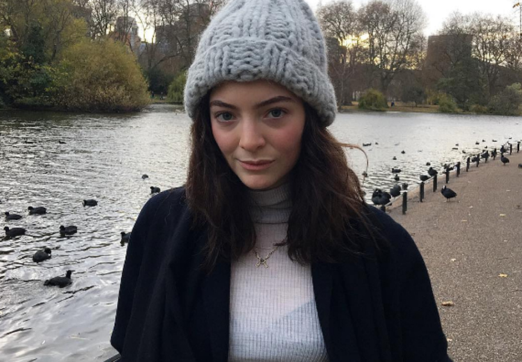 Música nova da Lorde pode chegar em março. Será?