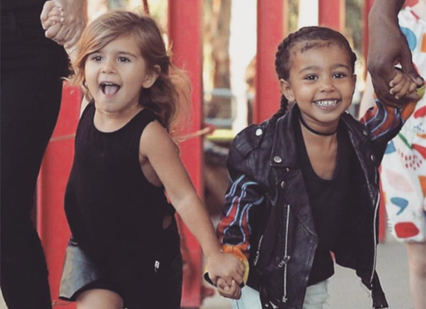 North West e Penelope Disick estão prontíssimas pra balada