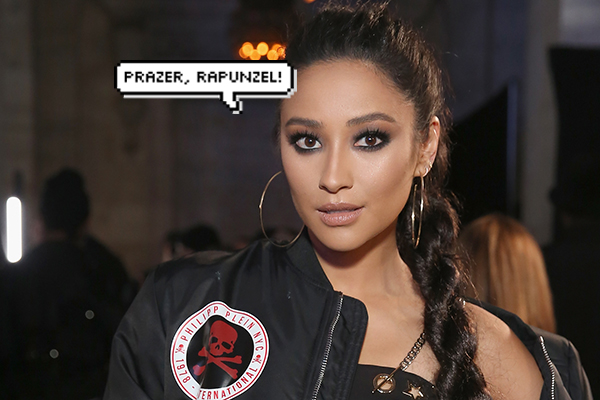 Rapunzel: Shay Mitchell aposta em trança gi-gan-te!