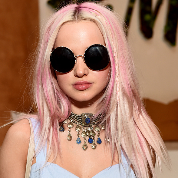 famosas-cabelo-rosa-dove-cameron