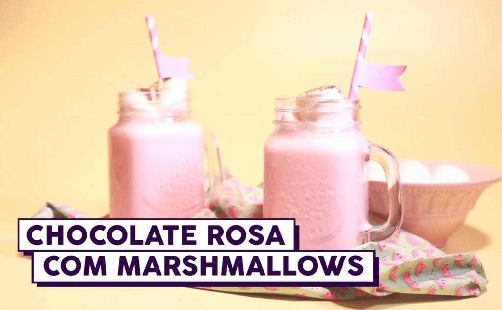 Receita: como fazer um chocolate quente rosa com marshmallows delicioso