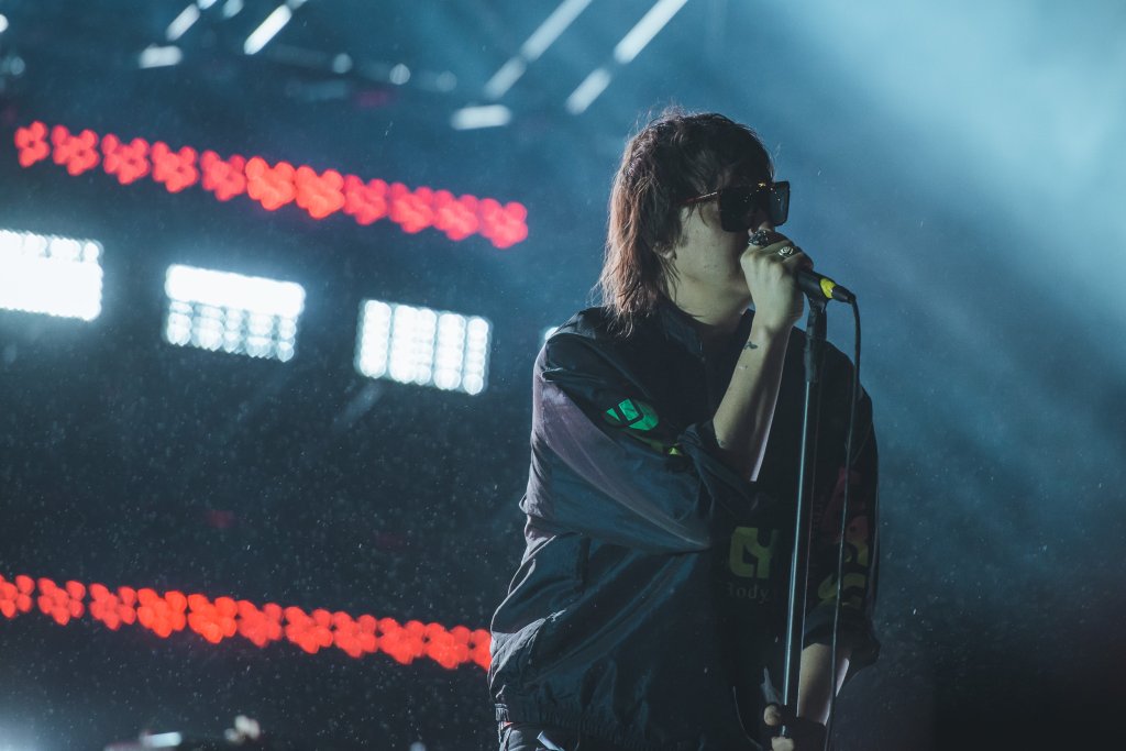 LollaBR: Strokes aposta na nostalgia em show baseado em 1º álbum