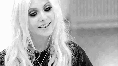 Taylor Momsen conta o que esperar de seus shows no Brasil