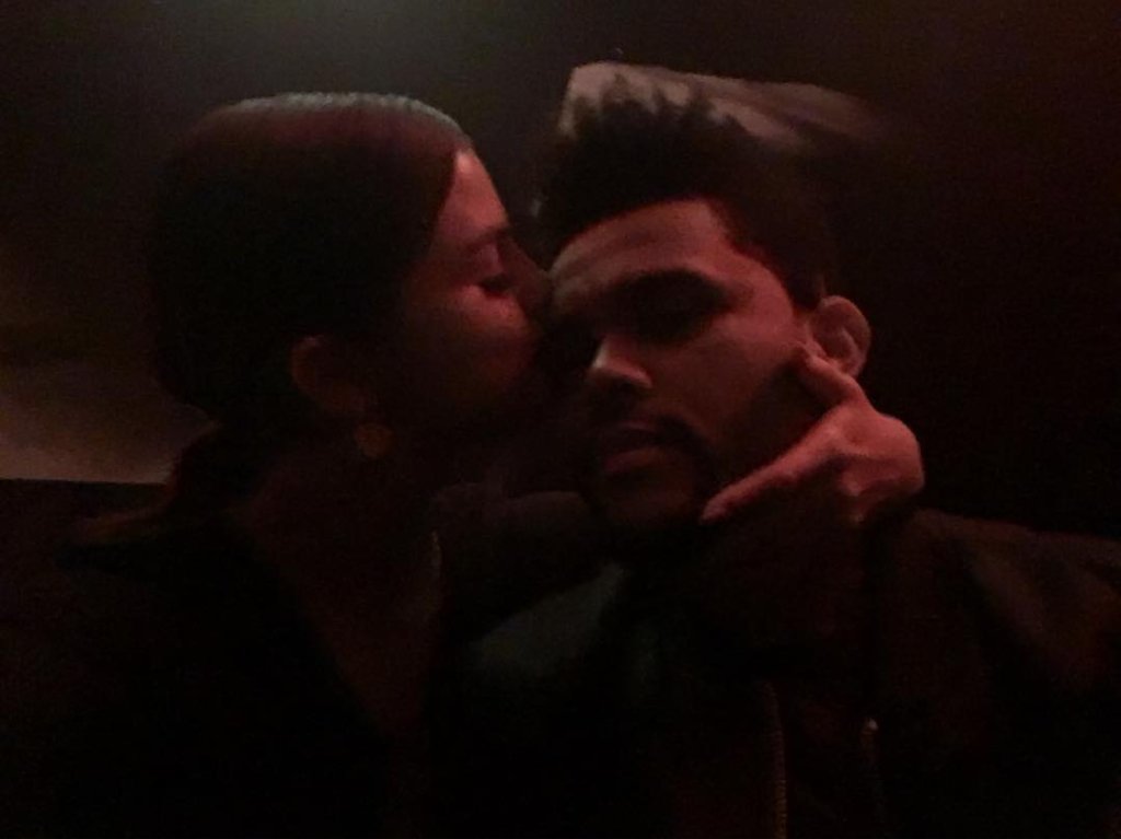 Selena Gomez e The Weeknd vão juntos ao Coachella