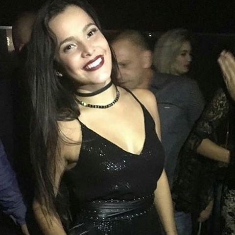 Emilly Araújo ganha look de R$ 3 mil de fãs