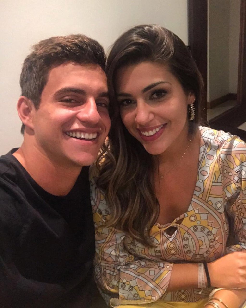 Vivian e Manoel, do BBB17, têm primeiro encontro romântico