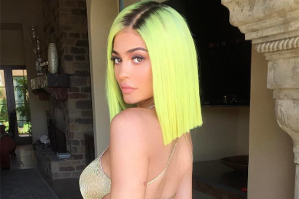 Hair stylist ensina a copiar cabelo de Kylie Jenner no Coachella