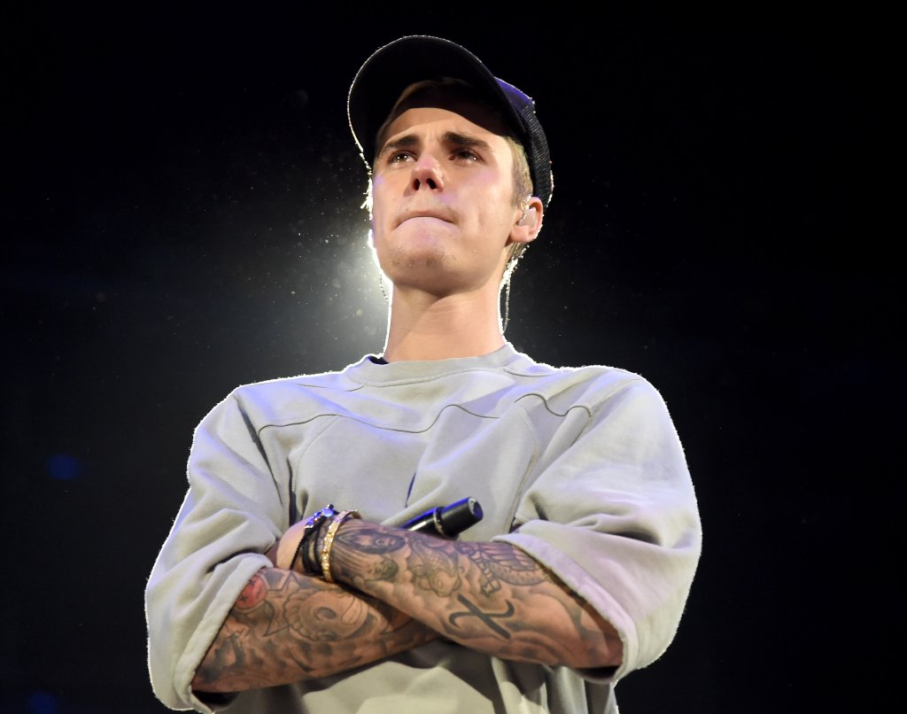 Justin Bieber cancela tour para “se rededicar a Cristo”, diz site