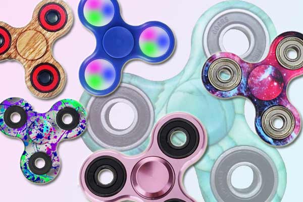 Fidget spinner: o brinquedinho terapêutico é a mania do momento !