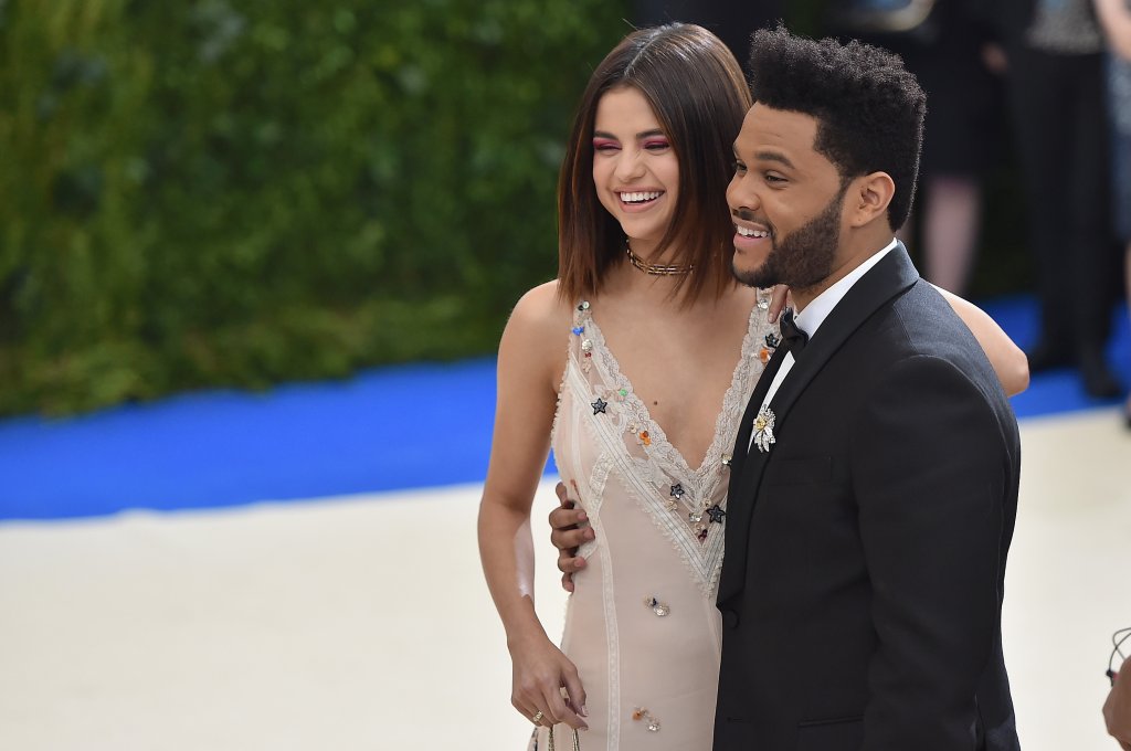 Vixe! The Weeknd desiste de lançar música com nome de Selena Gomez