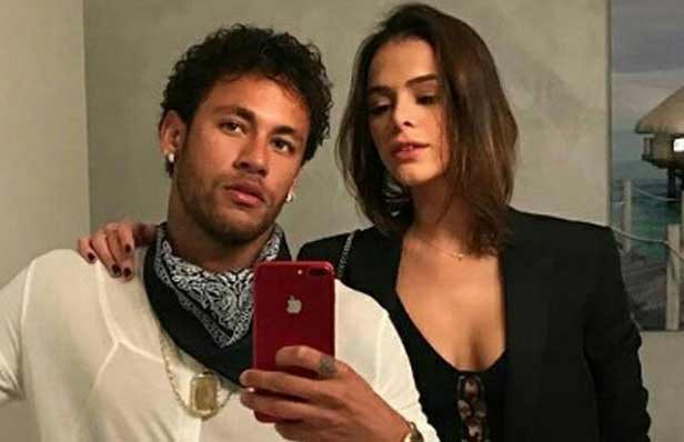 Own! Bruna Marquezine chora ao se despedir de Neymar