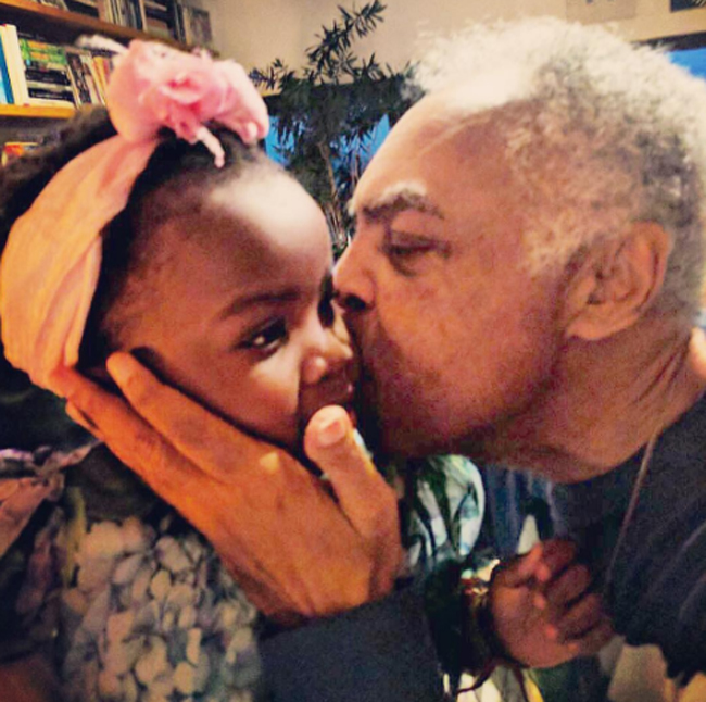 Gio Ewbank se emociona com o encontro de Titi com Gilberto Gil