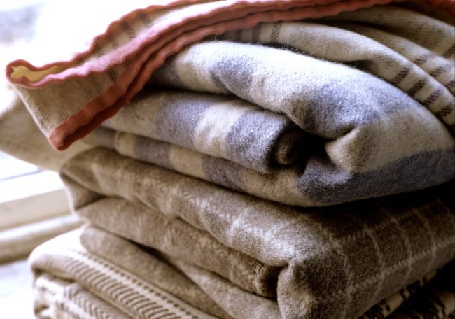 Frio Imagem com alguns cobertores dobrados