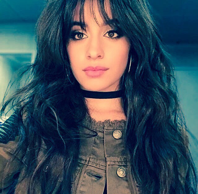 Camila Cabello anuncia lançamento oficial de duas músicas novas