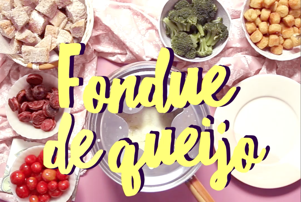 A melhor receita de fondue de queijo para o inverno