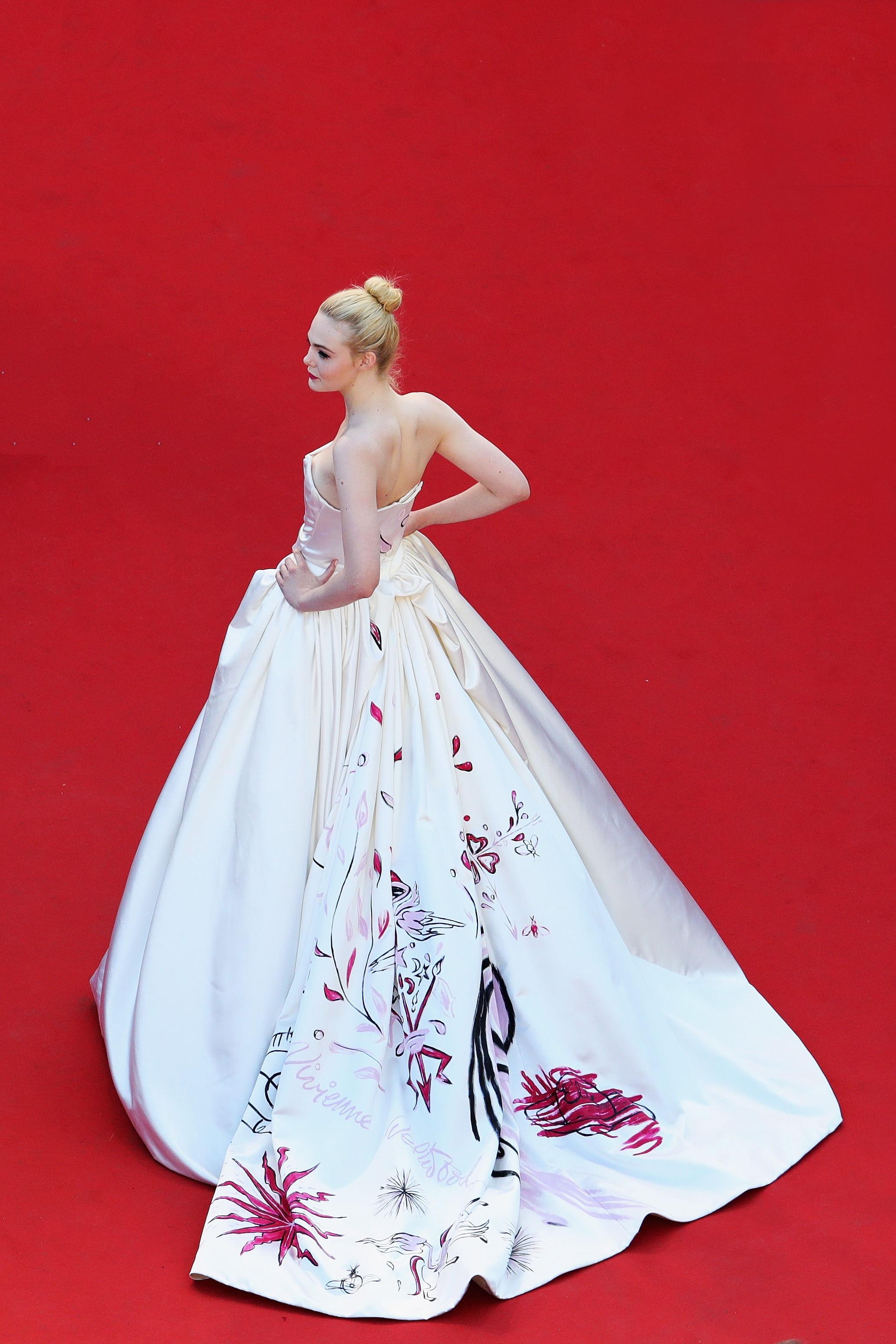 elle fanning vestido unicórnio