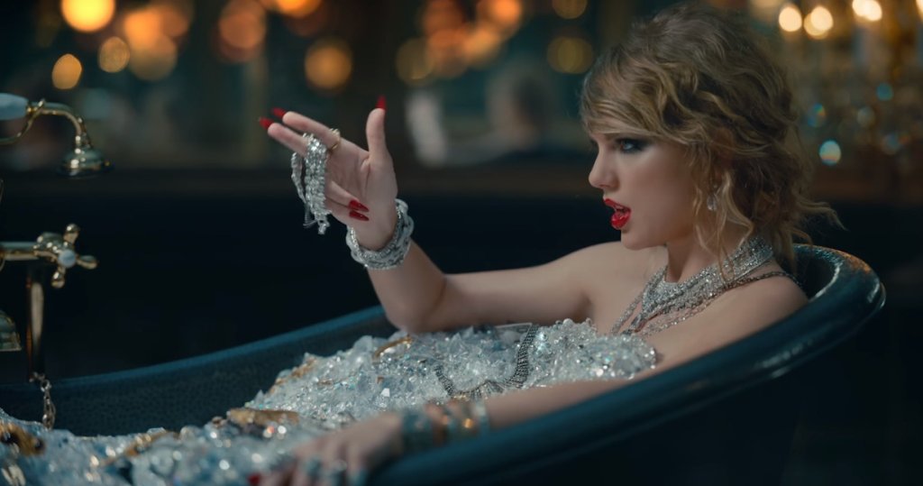 Taylor Swift não tem mais o recorde de vídeo mais visto em 24 horas