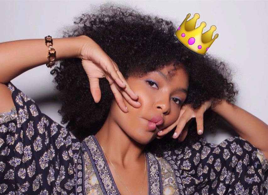 A beleza de Yara Shahidi: diversidade e MUITO girl power