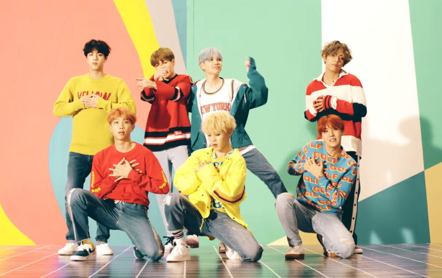 BTS faz surpresa para mães de fãs e a reação delas é a melhor!