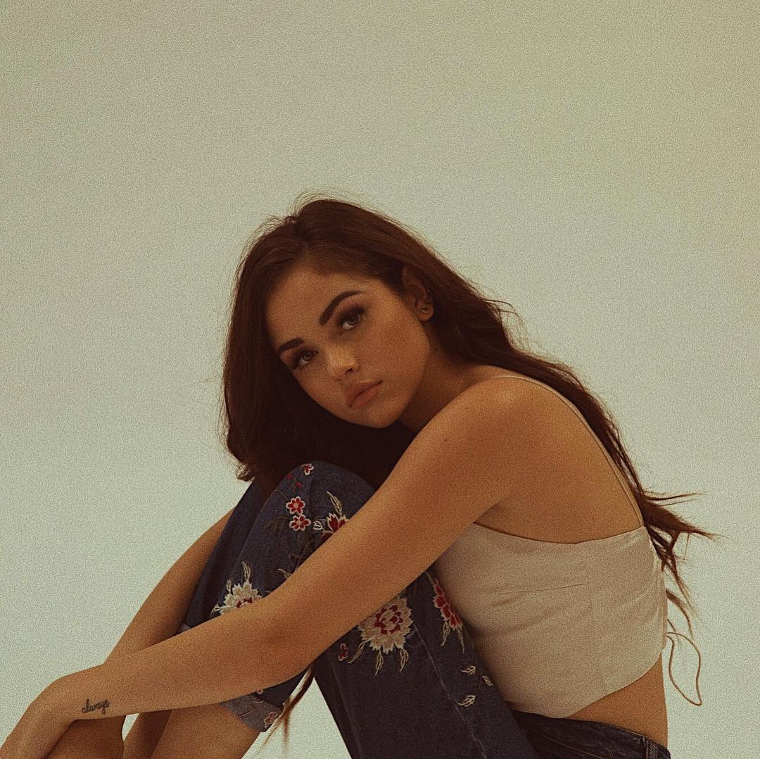 Maggie Lindemann 4