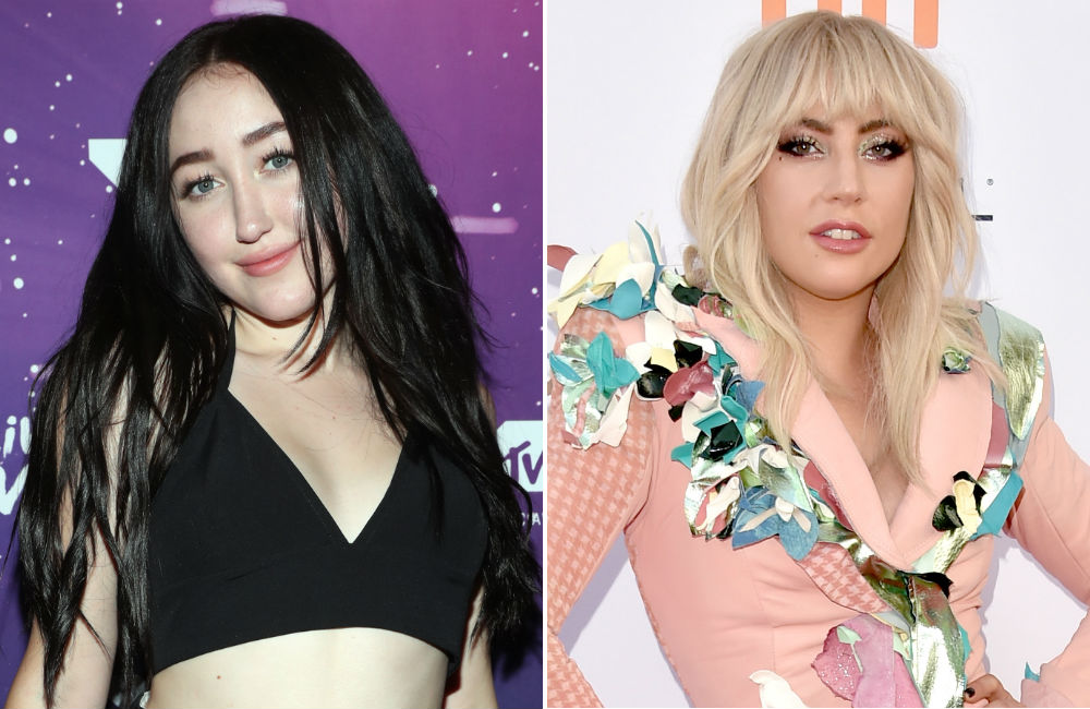 noah-cyrus-surta-ao-receber-elogio-de-lady-gaga