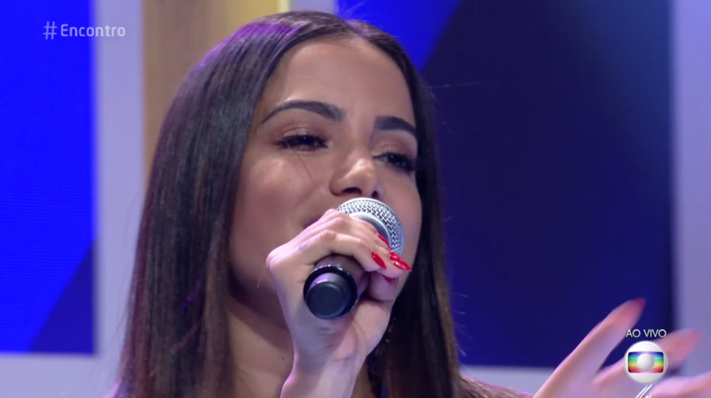 Anitta foi ao Programa Encontro e virou meme