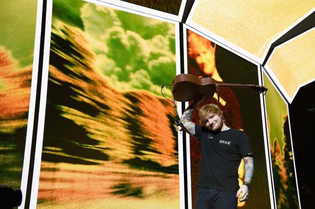 Ed Sheeran sofre acidente de bike e pode adiar shows da turnê