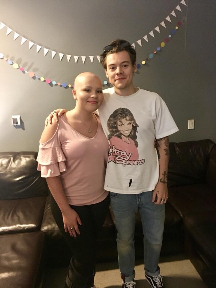 Harry Styles faz festa surpresa para fã com câncer