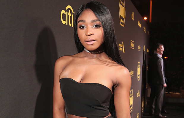 Amamos Normani Kordei, do Fifth Harmony, cacheada e de franjinha!