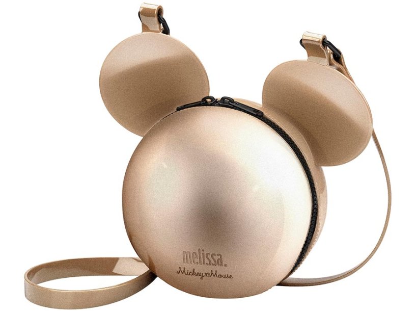 A bolsinha custa R$180. A bolsinha custa R$180.